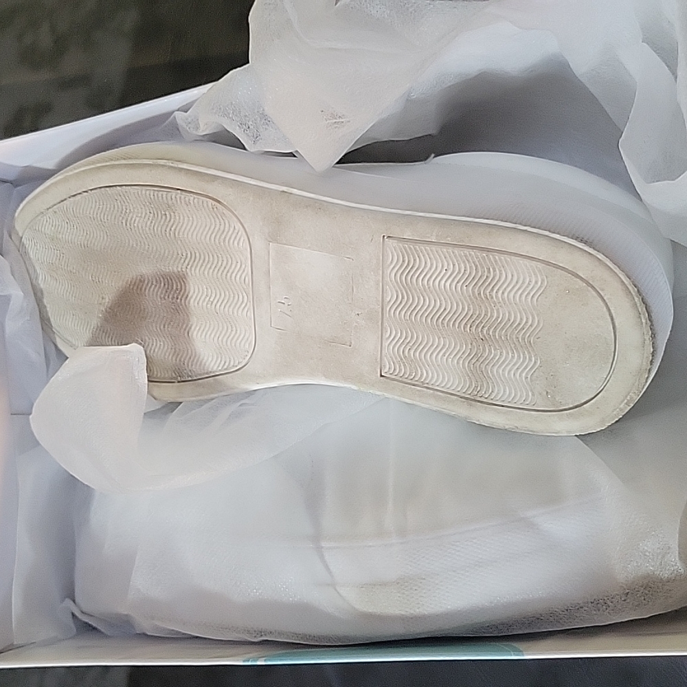 White vegan leather slip on sneakers - Picture 5 of 6